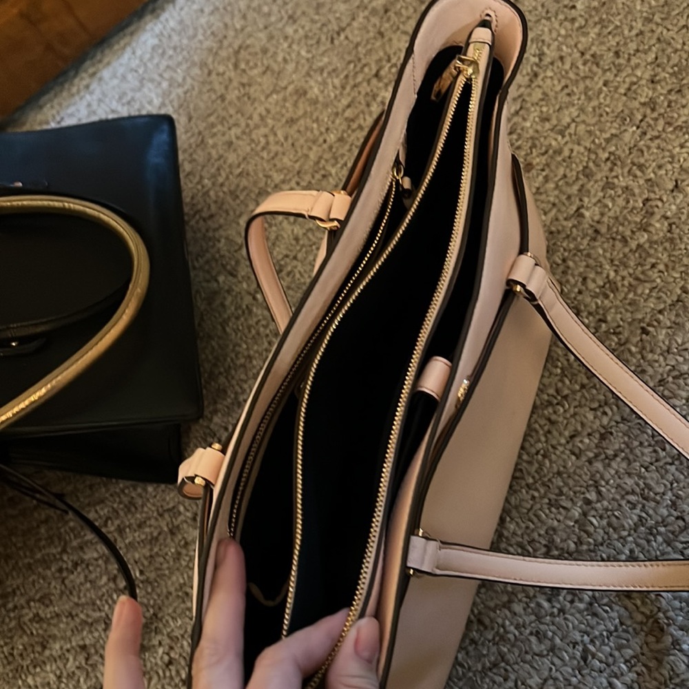 Bag - Picture 2 of 6